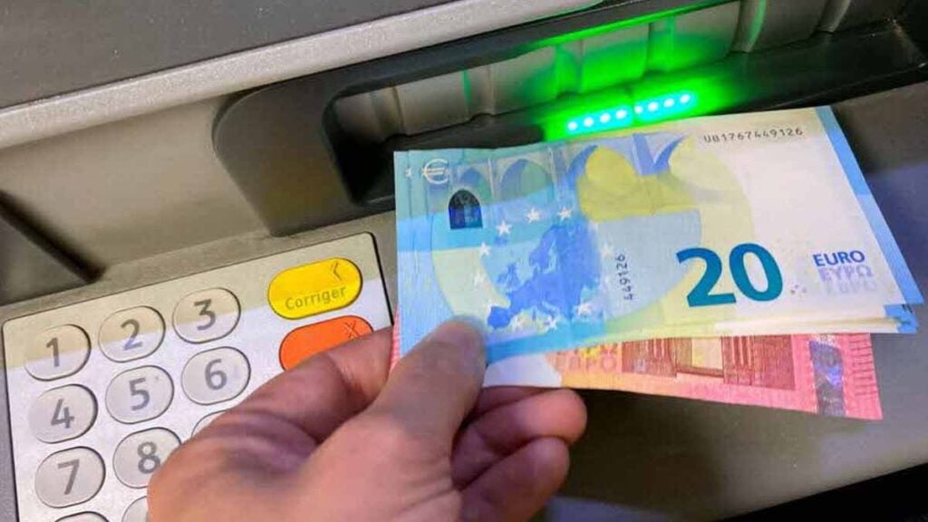 distributeurs de billets
